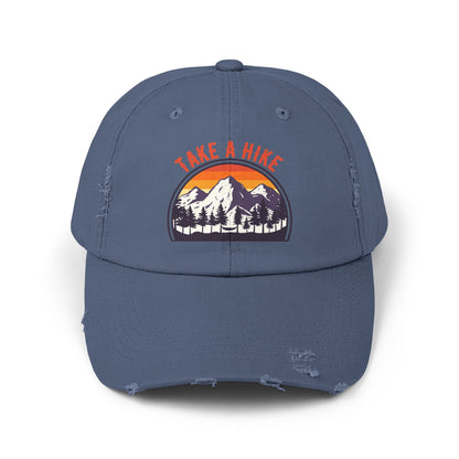 Graphic Hat Showcasing Mountain Adventure Enthusiasm